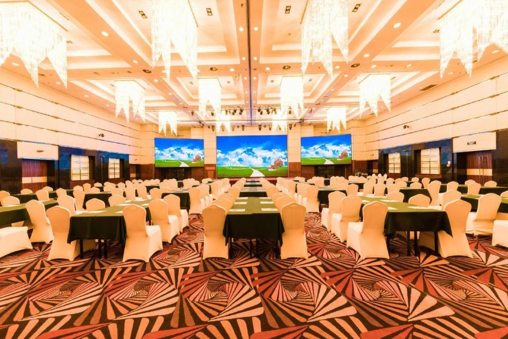 Dalian Liangyun Hotel Екстериор снимка